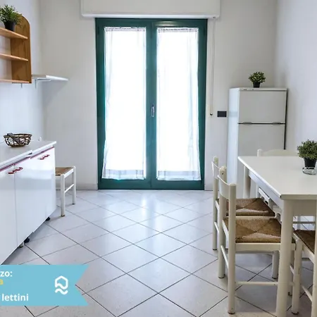 Se008 - Senigallia, Bilocale Sul Mare Con Inclusa Lägenhet