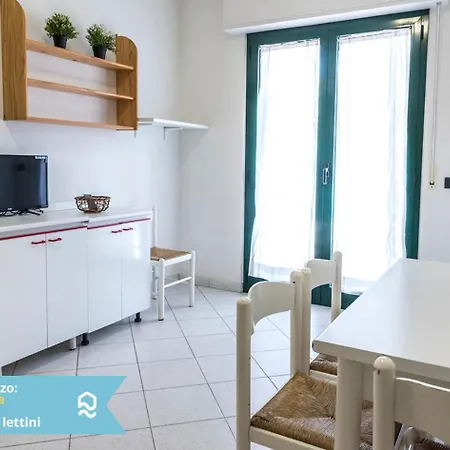 Se008 - Senigallia, Bilocale Sul Mare Con Inclusa *